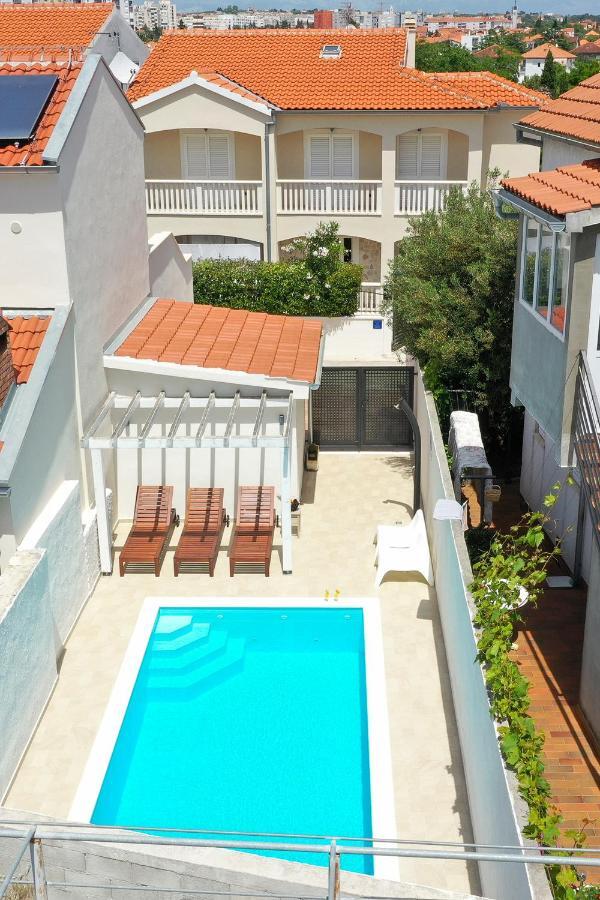 Villa Klaudia With Pool Задар Екстериор снимка