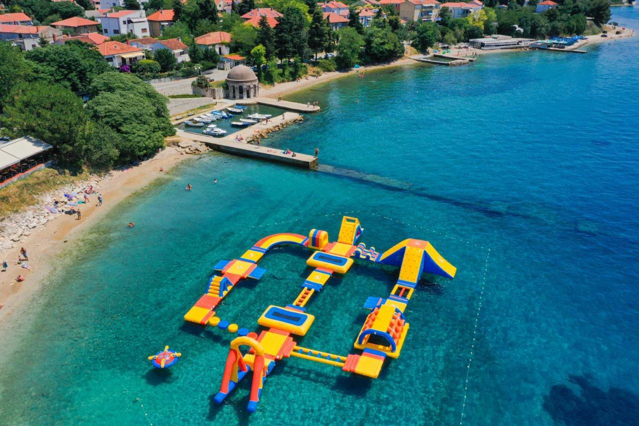 Villa Klaudia With Pool Задар Екстериор снимка
